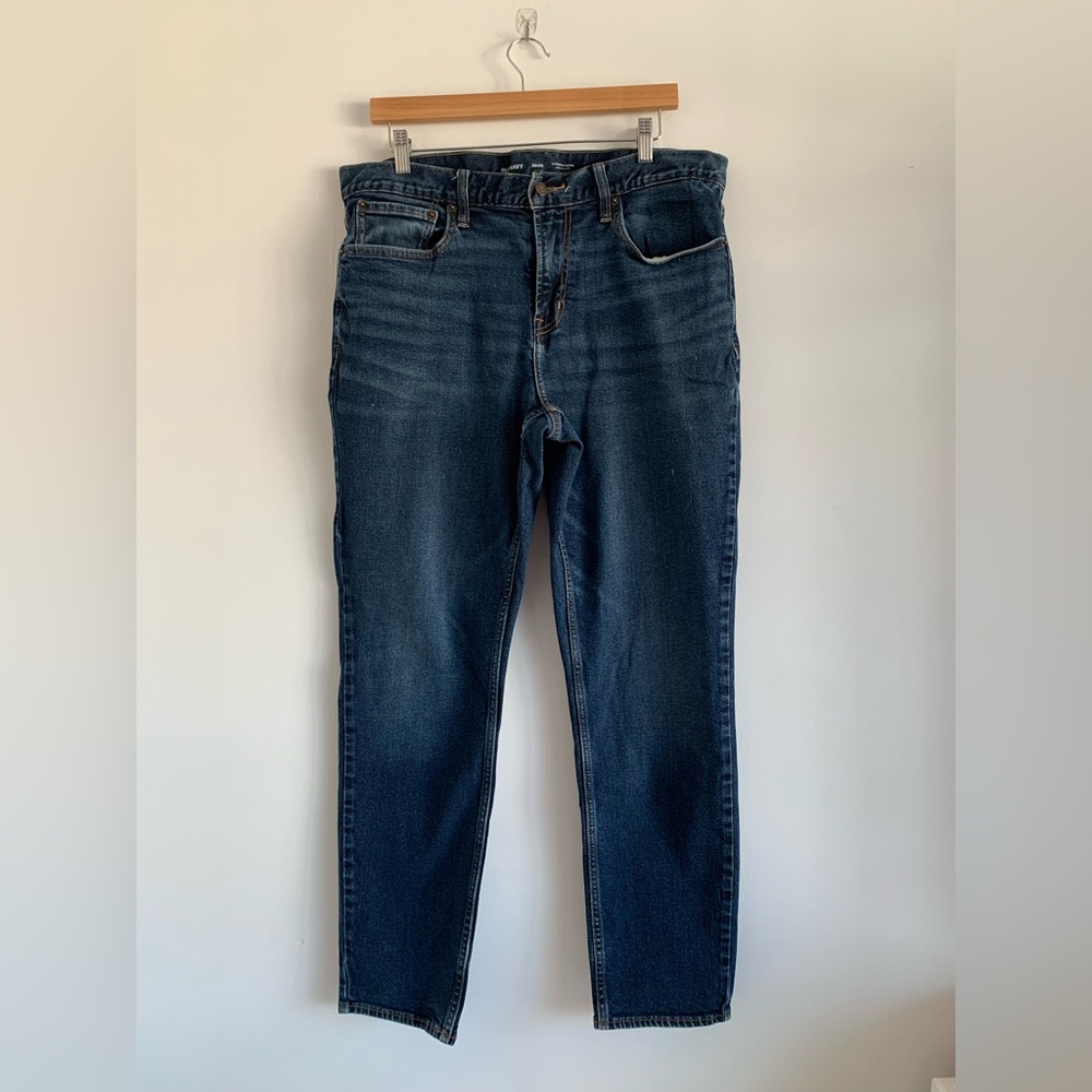 Old Navy dark wash athletic taper built in flex men’s denim